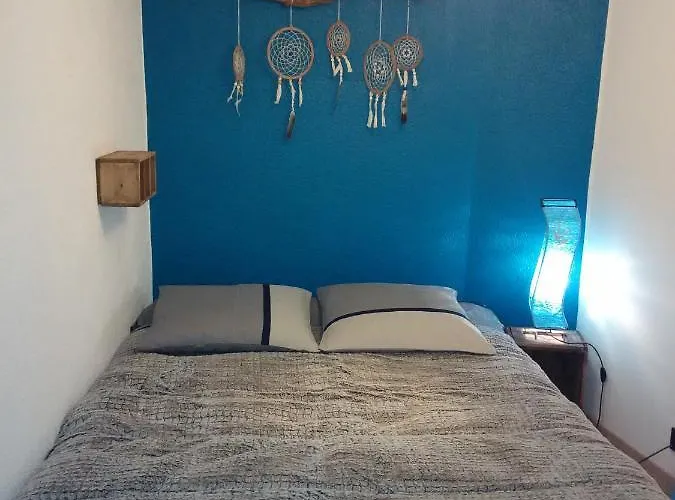 La Maisonnette Des Louves - Rural Avec Jardin